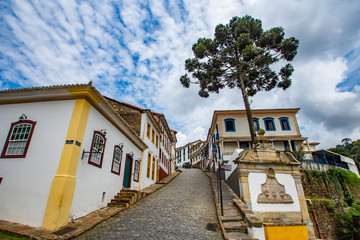 Fototapeta na wymiar colorful houses in old town