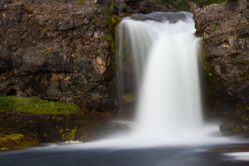 Obraz premium Waterfall in the forest, long exposure
