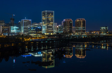 Fototapeta na wymiar Richmond, VA skyline at night