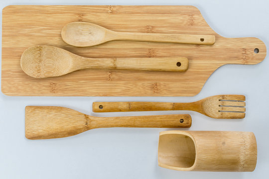 wooden spoon and spatula set, wooden chopping board