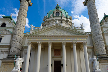 Fototapeta premium Karlskirche church in Vienna Wien, Austria.