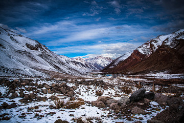 Obraz premium Snow covered mountains in the Andes Mountains of Argentina. 