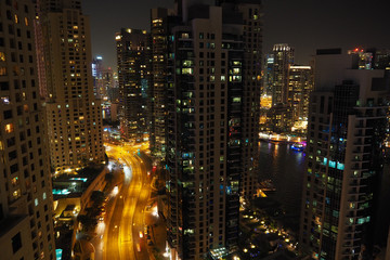 Fototapeta na wymiar Dubai marina by night