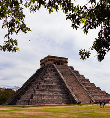 Fototapeta na wymiar Pirámide Maya