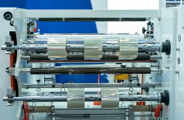 Laminating and rewinding kind of protective film machine with clamping rollers automatic edge...