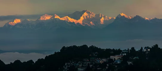 Fotobehang Kangchenjunga zonsopgang op kangchenjunga bij darjeeling