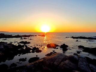 Fototapeta na wymiar sunset at the sea in Maitencillo beach, central coast of Chile