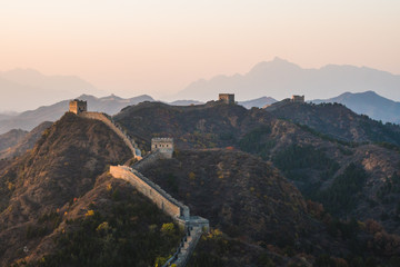 Fototapeta na wymiar Scenic panoramic view of the Great Wall Jinshanling portion close to Beijing, on a sunny day of autumn, in China