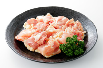 鶏肉　もも　角切り