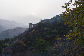 Fototapeta na wymiar Scenic panoramic view of the Great Wall Jinshanling portion close to Beijing, on a sunny day of autumn, in China