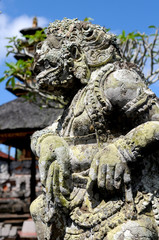 Fototapeta na wymiar Statue Bali