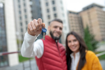 Selective focus of keys from a new house