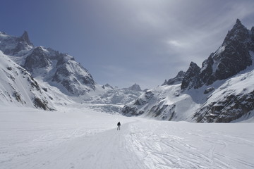 Fototapeta na wymiar skiers in the mountains