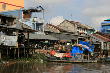 Obraz premium along the river mekong in south veitanm 