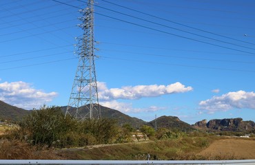 秋　風景　鉄塔　田舎　杤木