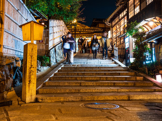 京都　二寧坂　夜景