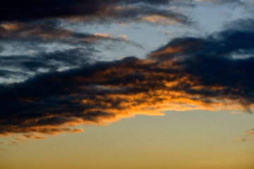 Fototapeta na wymiar Beautiful atmosphere of the sky at sunset