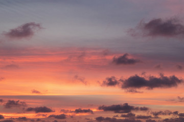 Obraz premium colorful sky at sunset with some clouds