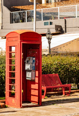 cabina telefonica roja