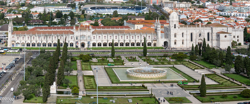 Das Kloster Mosteiro dos Jeronimos im Stadtteil Belem von Lissabon