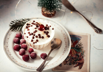 chocolate cake with berries