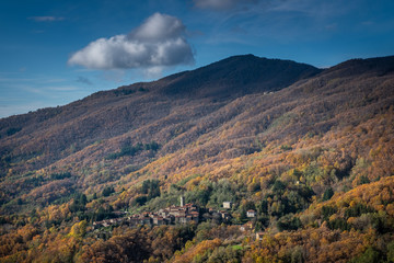 Trekking from Pontito to Penna di Lucchio, Lucca - Tuscany