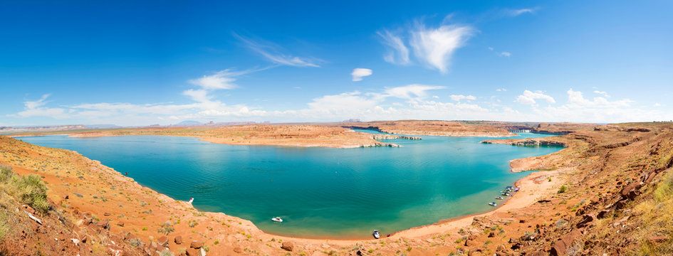 panoramic picture of lake powell in summer