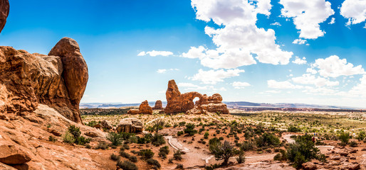 panoramic picture of turret arch in the arches national park