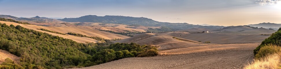 Fototapeta na wymiar Summer landscape view from Tuscany Italy Panorama