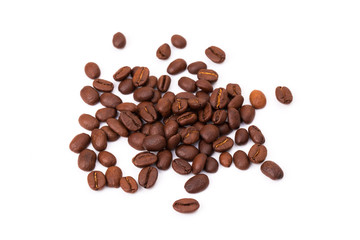 Fototapeta premium Coffee beans isolated on a white background area for copy space.