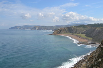 Fototapeta na wymiar Coast of the Atlantic ocean in Basque country
