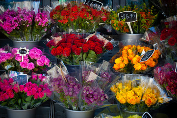Fototapeta na wymiar Stall selling flowers in london market