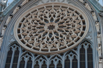 Obraz premium Close up of the details from the Expiatory Sanctuary of the Sacred Heart of Jesus, neo-Gothic style, in Leon, Mexico