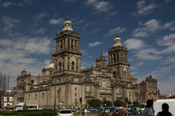 Fototapeta na wymiar catedral metropolitana de la ciudad de mexico