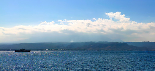 Obraz premium sea and blue sky