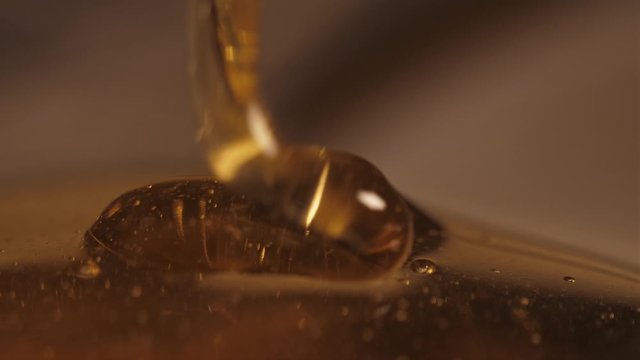 pouring sweet honey 