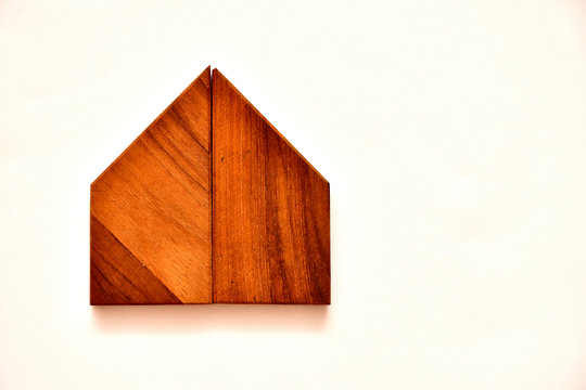 Rompecabeza casa en madera