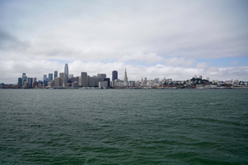 Fototapeta premium View of San Francisco from Ferry boat