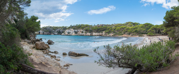 Plage de Macarella, une des plus belles plages de Minorque, îles Baléares. © foto3000abc