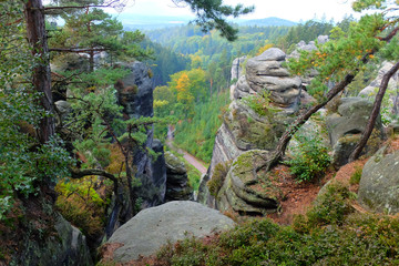 Fototapeta na wymiar autumn view of czech canyons