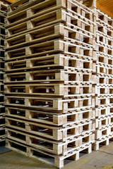 Pallet storage: logistics and shipping