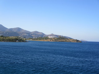 Fototapeta na wymiar View in beach road of Agios Nikolaos