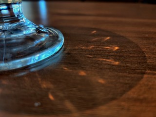 Obraz premium drop of water falling into water in super slow motion