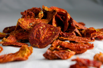 Tomates deshidratados chilenos