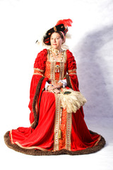 Kleidung einer Herzogin in der Fr&uuml;hrenaissance um 1430