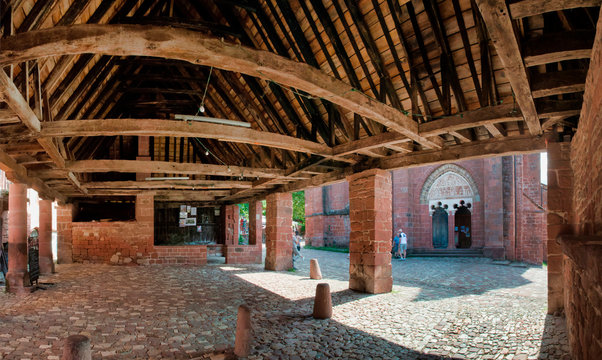 Charpente ancienne &agrave; Collonges-la-Rouge, France