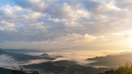 Beautiful mountain views in the morning, beautiful clouds and fog cover.