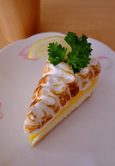 The creamy and sour taste of a lemon cake is so wonderful. 