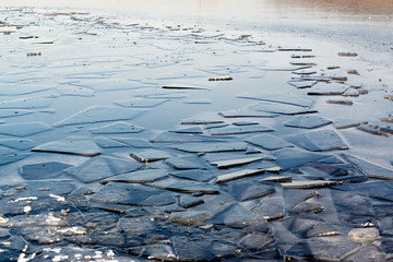 thaw on ice with blocks