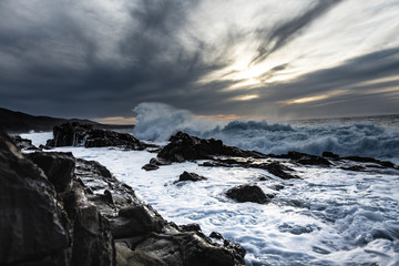 roca cielo atardecer mar ola